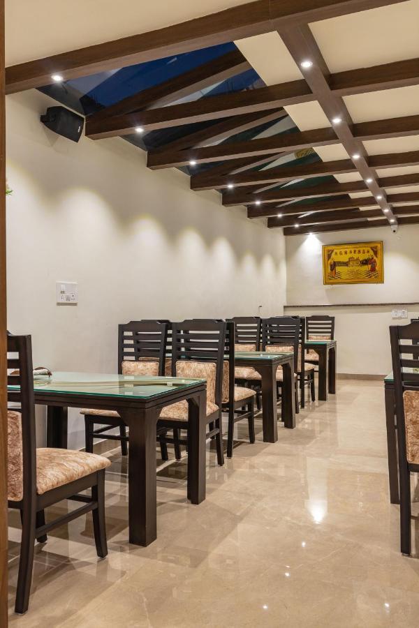 De Manora Homes - Unpretentious Hotel With A Garden , Posh Area Ranjit Avenue Amritsar Exterior photo